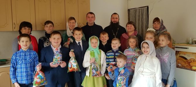 Концерт воспитанников воскресной школы для прихожан храма в честь Святого Богоявления Концерт воспитанников воскресной школы для прихожан храма в честь Святого Богоявления